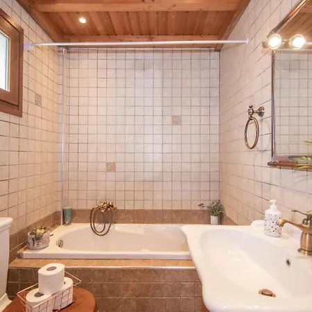 Stone Edge Homestead 빌라 *