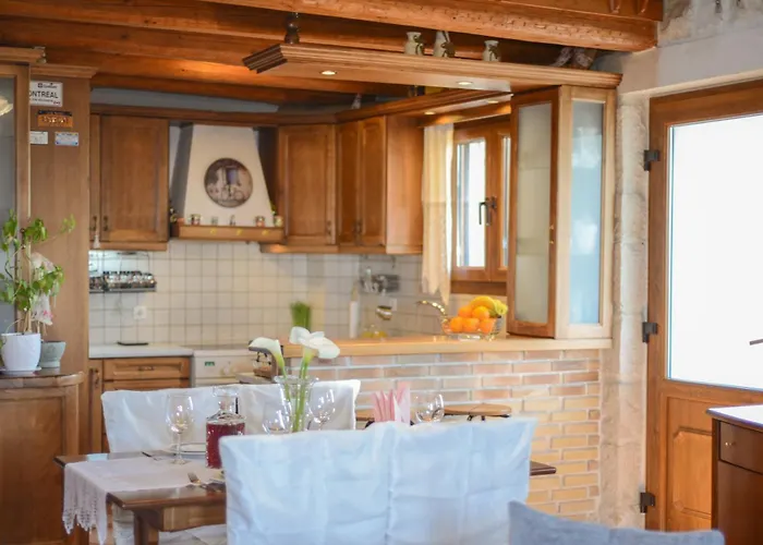 Stone Edge Homestead Villa *