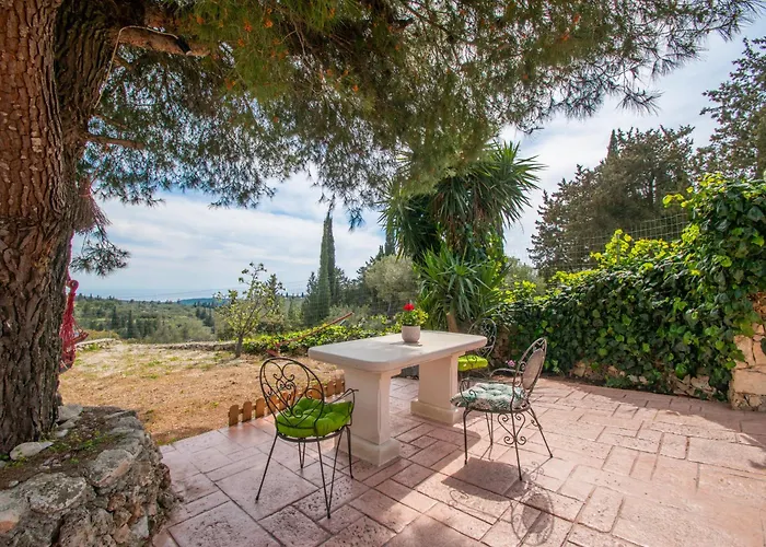 Stone Edge Homestead فيلة Agios Leon