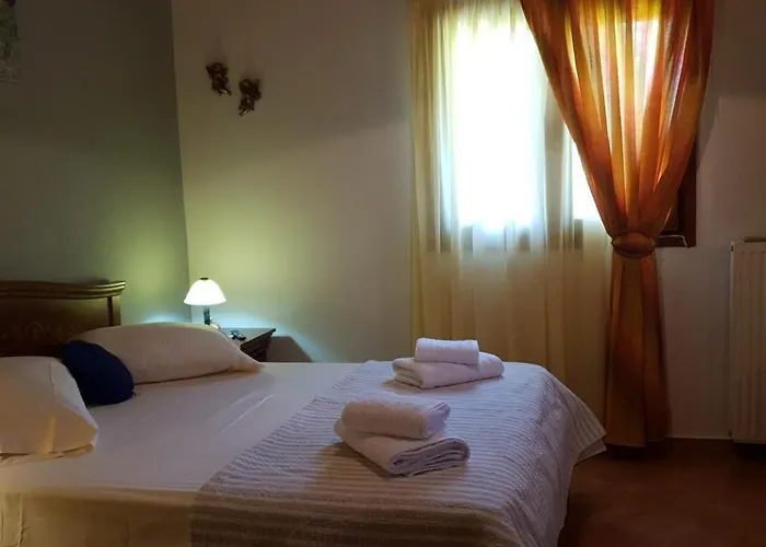 Stone Edge Homestead *